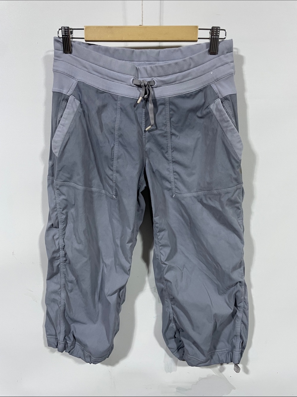 lululemon athletica Light Gray Drawstring Crop Joggers